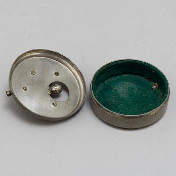 A PEWTER BUTTON BOX, 'Originell', Widerholm & Dahlberg, Eskilstuna.