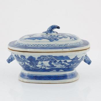 A blue and white tureen with cover, a plate and a butter tureen with cover and stand, China, 18th and 19th century.