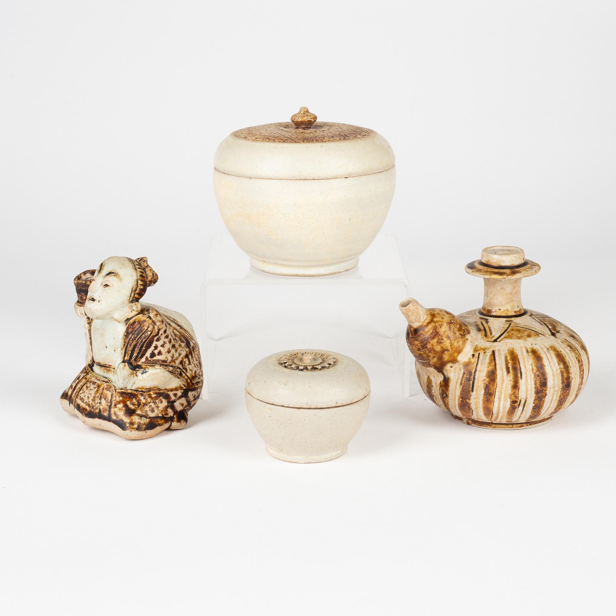 Two Sawankhalok boxes with covers, a kendi and a joss stick holder, Thailand, 14th/17th Century.