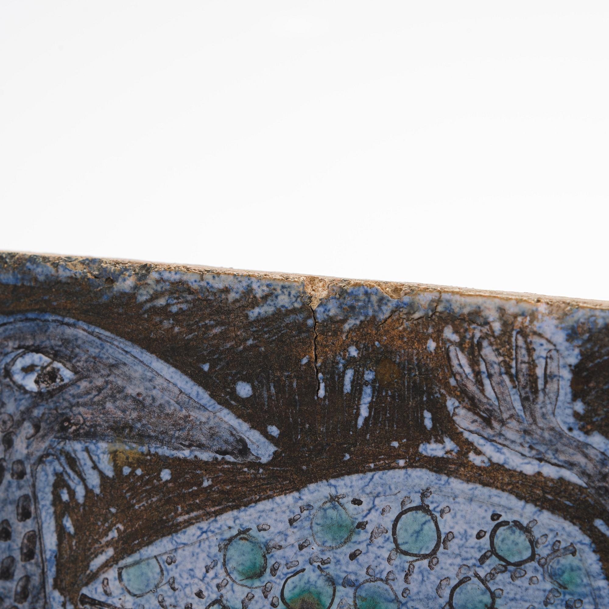 Rut Bryk, reliefi, kivitavaraa, signeerattu Rut Bryk.