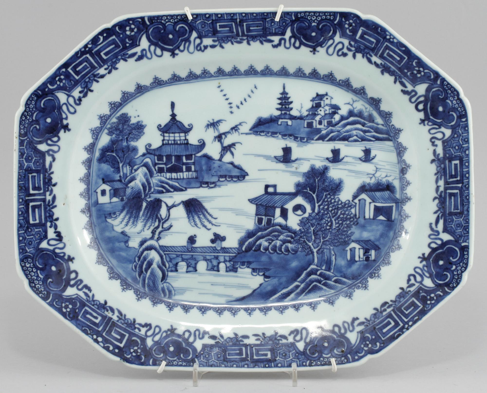 STEKFAT, porslin, Kina, 1700-tal.