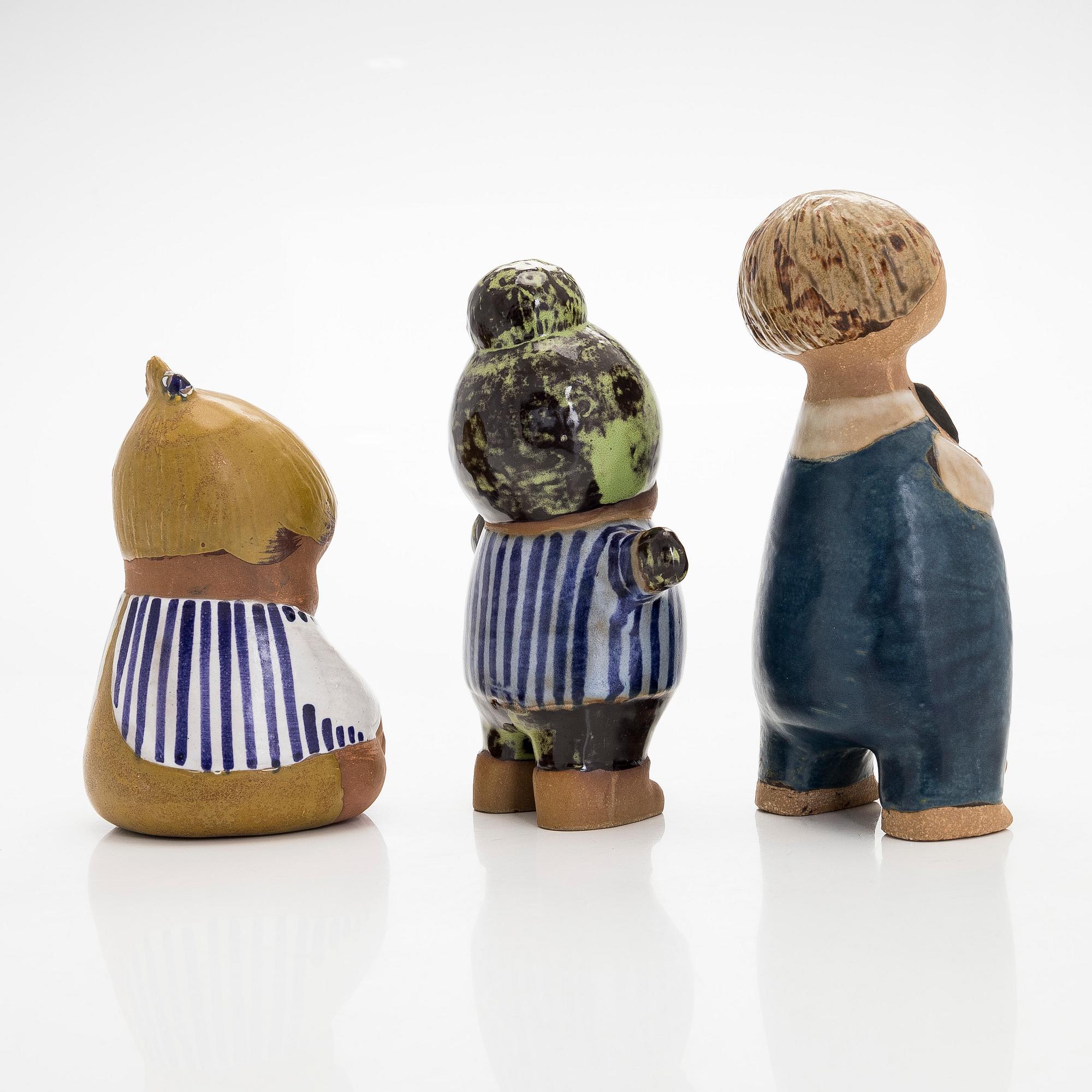 Lisa Larson, a set of three ceramic figurines from the series 'Larsons ungar', Gustavsberg.