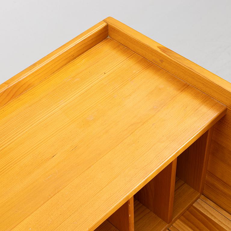 Andreas Hansen, a desk, Hadsten Träindustri, Denmark, second half of the 20th century.