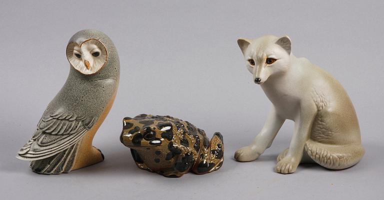 FIGURINER, 3 st, stengods, Paul Hoff för Nordiska Kompaniet  och Gustavsberg i samarbete med WWF.