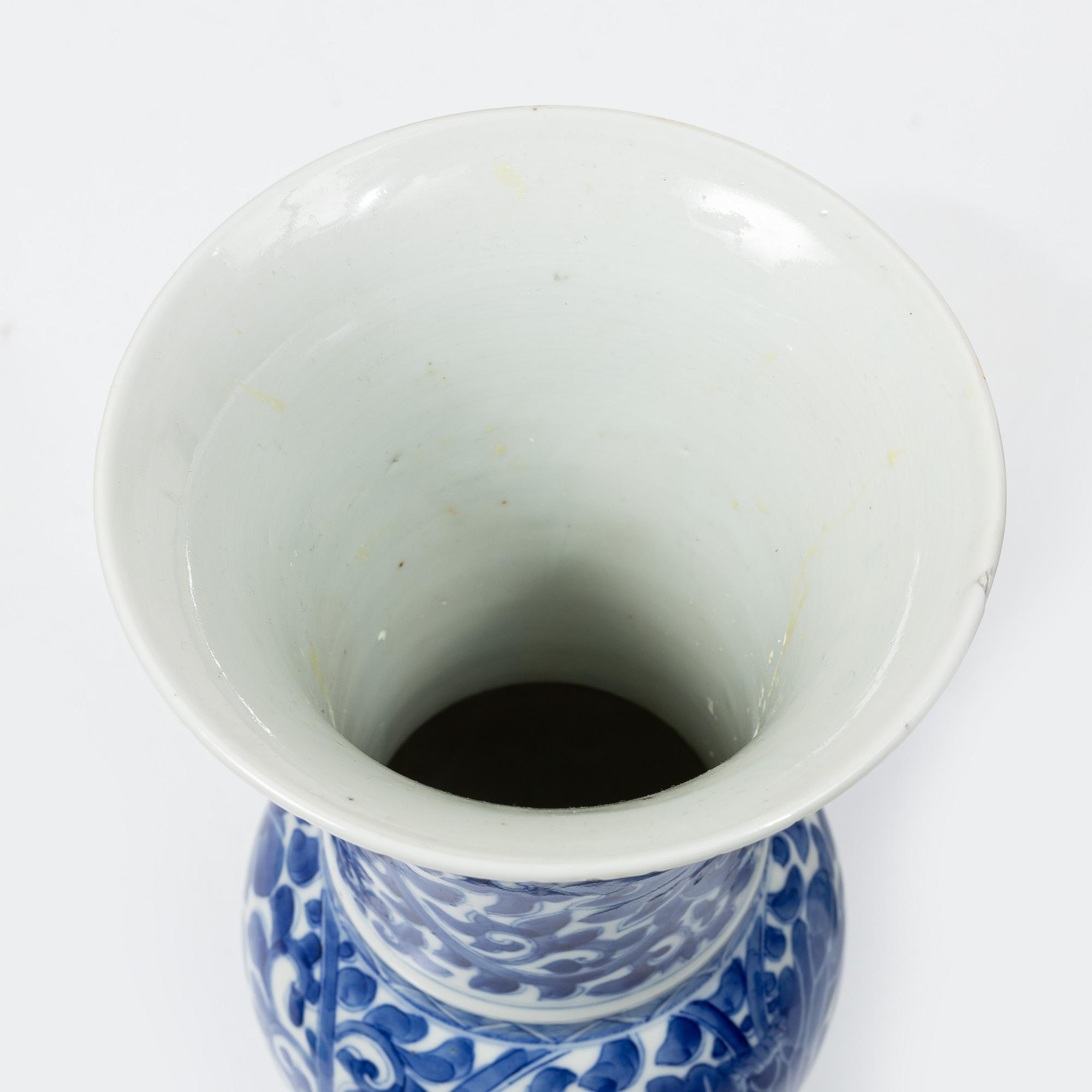 Two blue and white vases, Qing dynasty, 19th century and a blue and white vase with cover, 18th century.