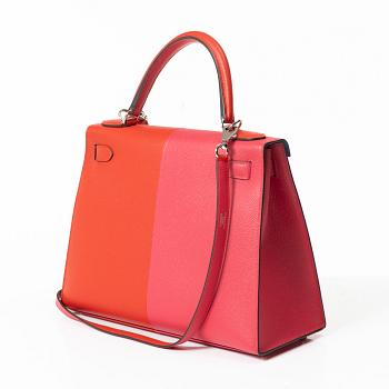 Hermès, Bag, "Kelly 28 Sellier" with wallet "Kelly Pocket Compact", 2021.