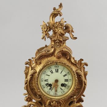 BORDSGARNITYR, 3 delar, nyrokoko, 1800-talets andra hälft.
