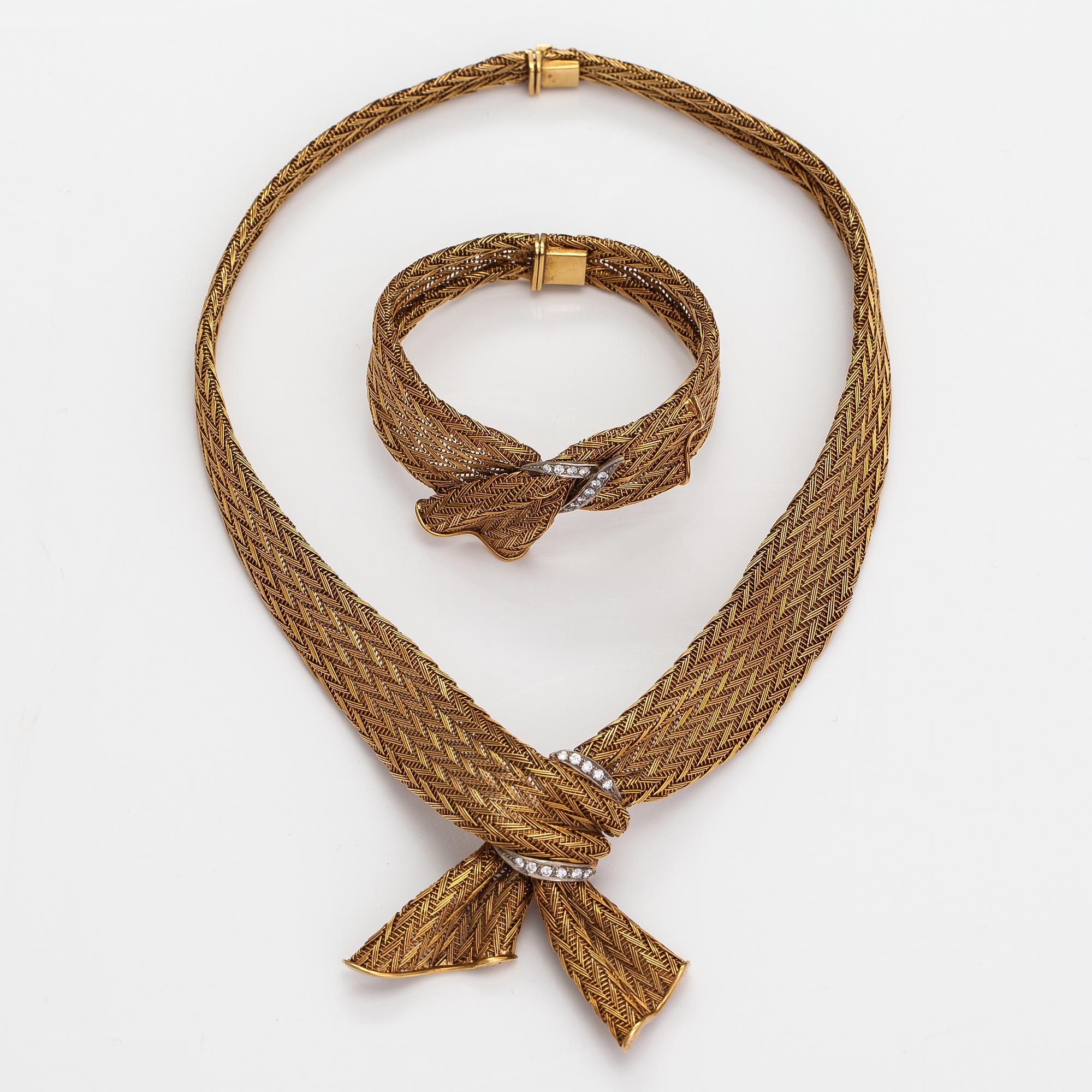 Halsband och armband, 18K guld och diamanter ca 0.40 ct tot. Frankrike 1900-talets senare hälft.