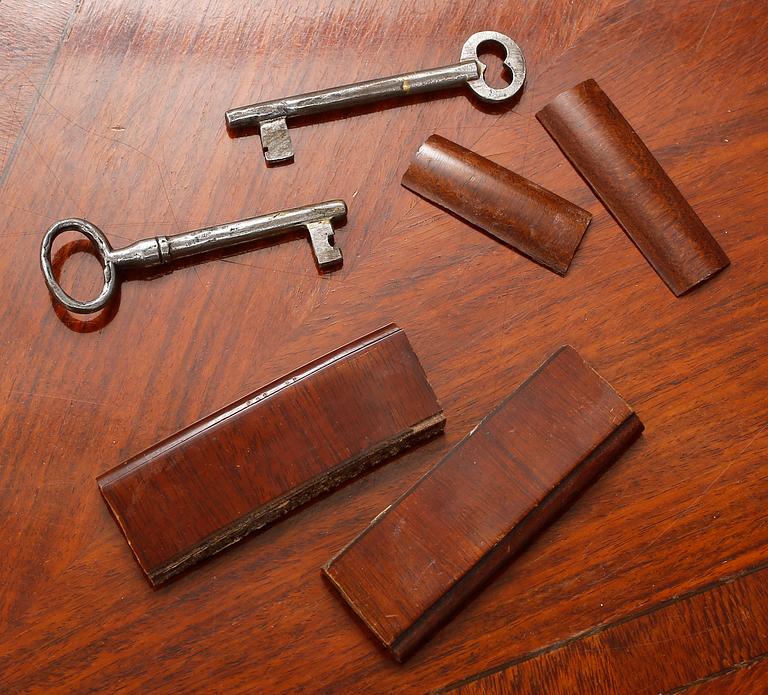 BYRÅ, rokokostil, tidigt 1900-tal.