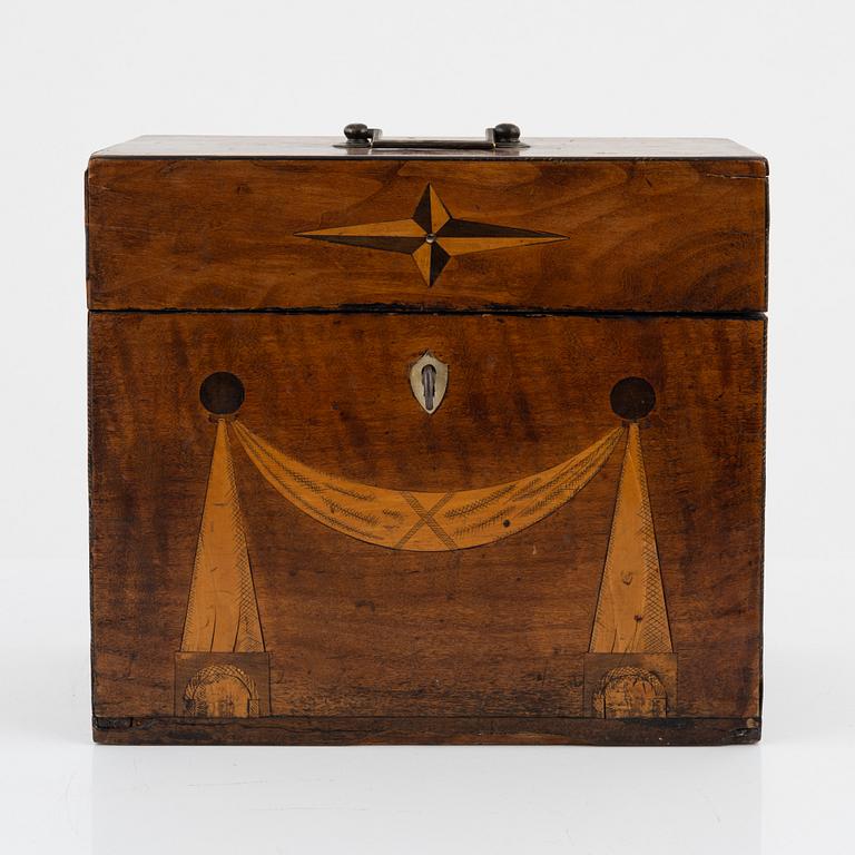 Flaskschatull, Karl-Johan, 1800-talets första hälft.