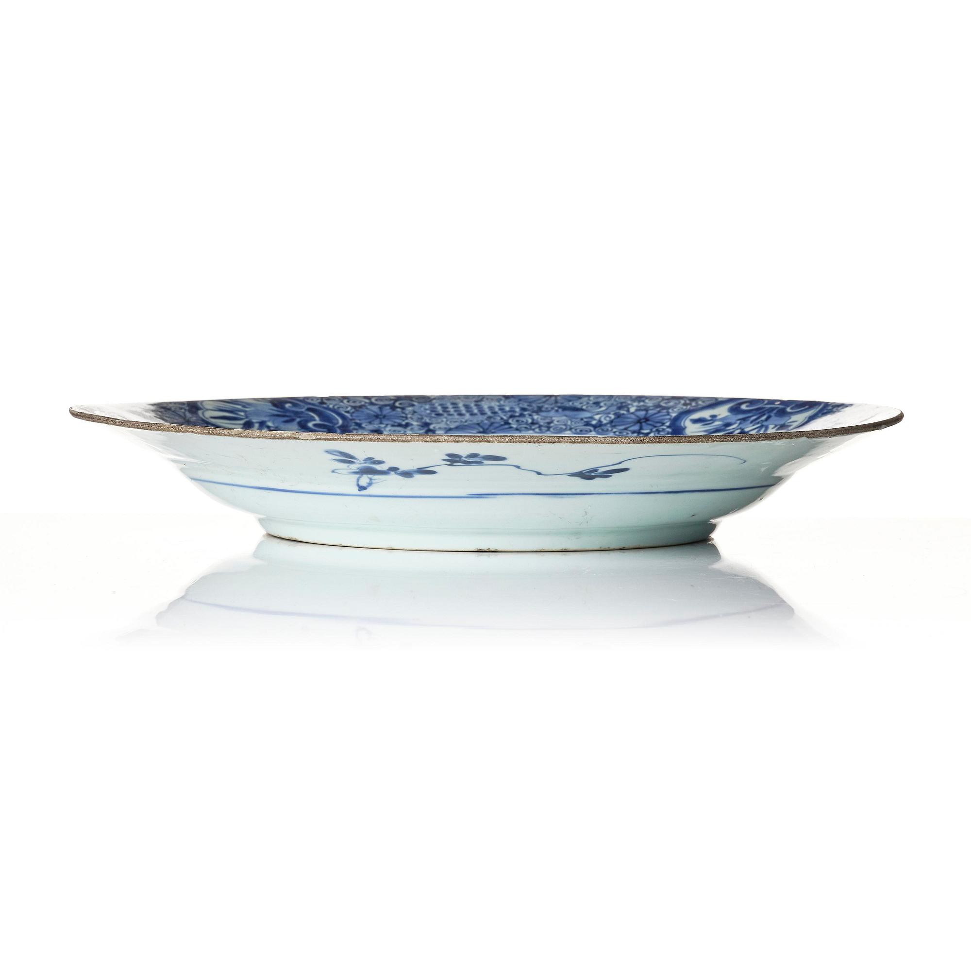 Fat, porslin. Qingdynastin, Kangxi (1662-1722).