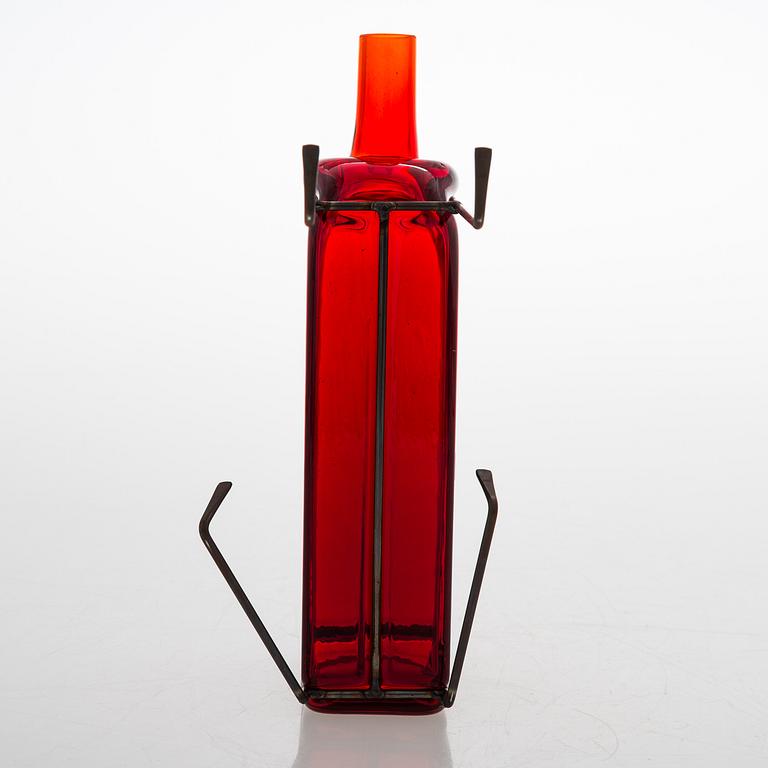 Markku Salo, Lasiveistos, "Helposti punastuva", signeerattu M. Salo Nuutajärvi.