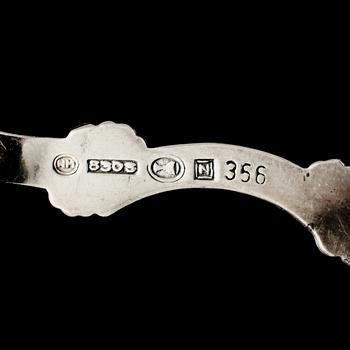PARTI SILVER, 49 delar, delvis låghaltigt, 1900-tal. Vikt  910 g.