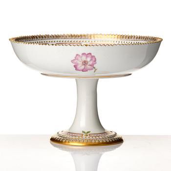 Tazza, porslin. Royal Copenhagen, "Flora Danica", Danmark, 1900-tal.
