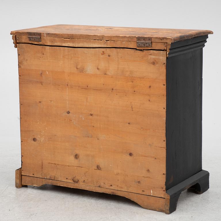 Fire wood box, 19th century.