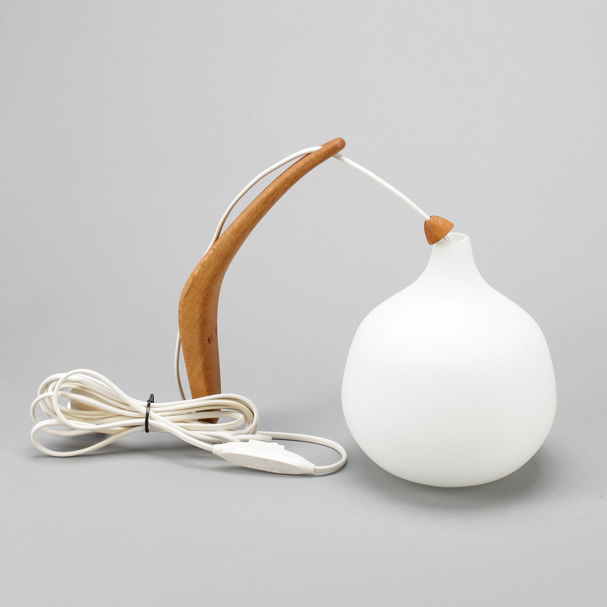 VÄGGLAMPA, Uno och Östen Kristiansson, Luxus. Modellen formgiven 1952.