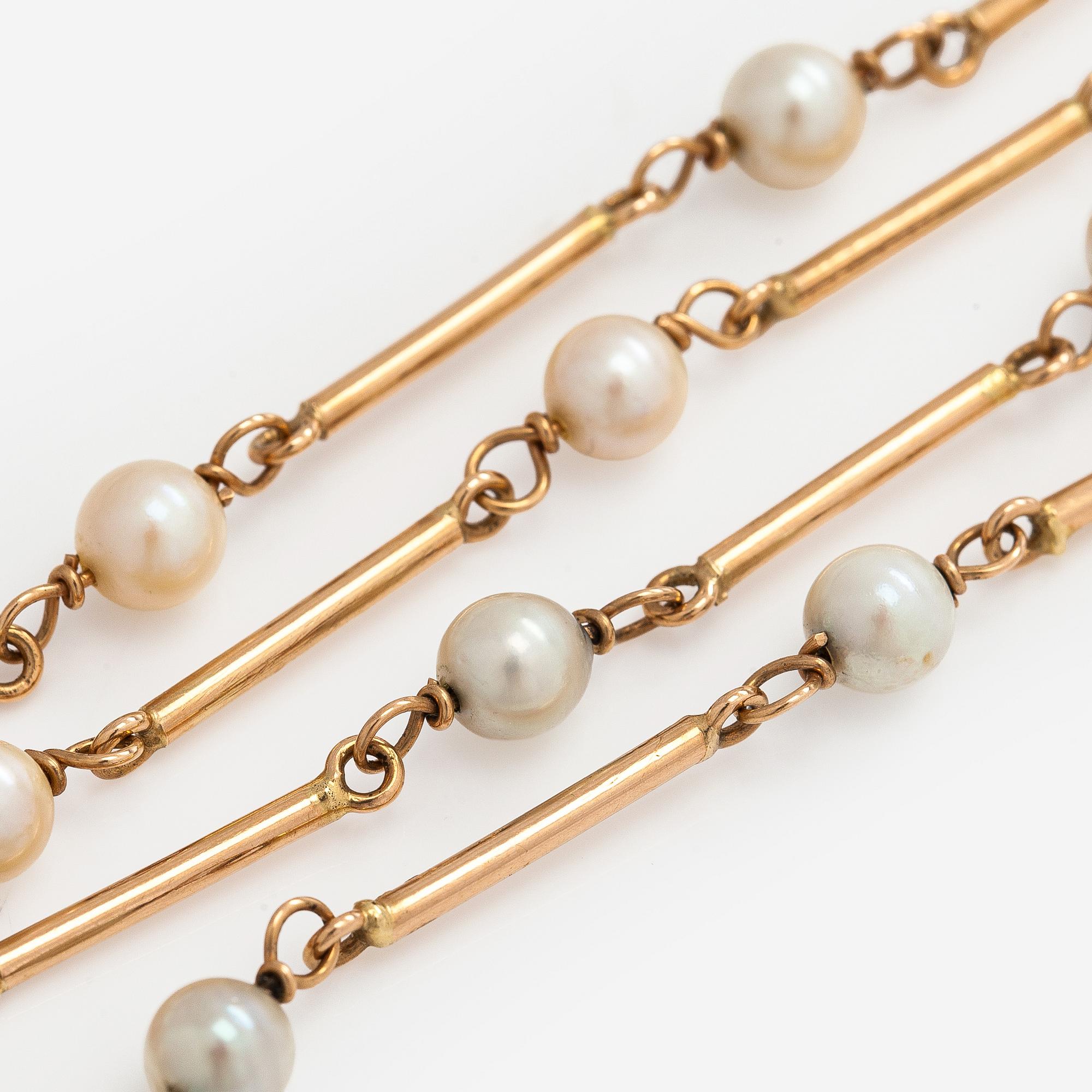 Necklace, cultured pearls, 14K gold.