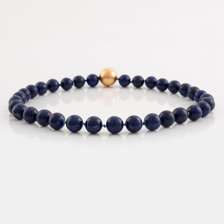Evert Lindberg,  lapis lazuli necklace, gold clasp.
