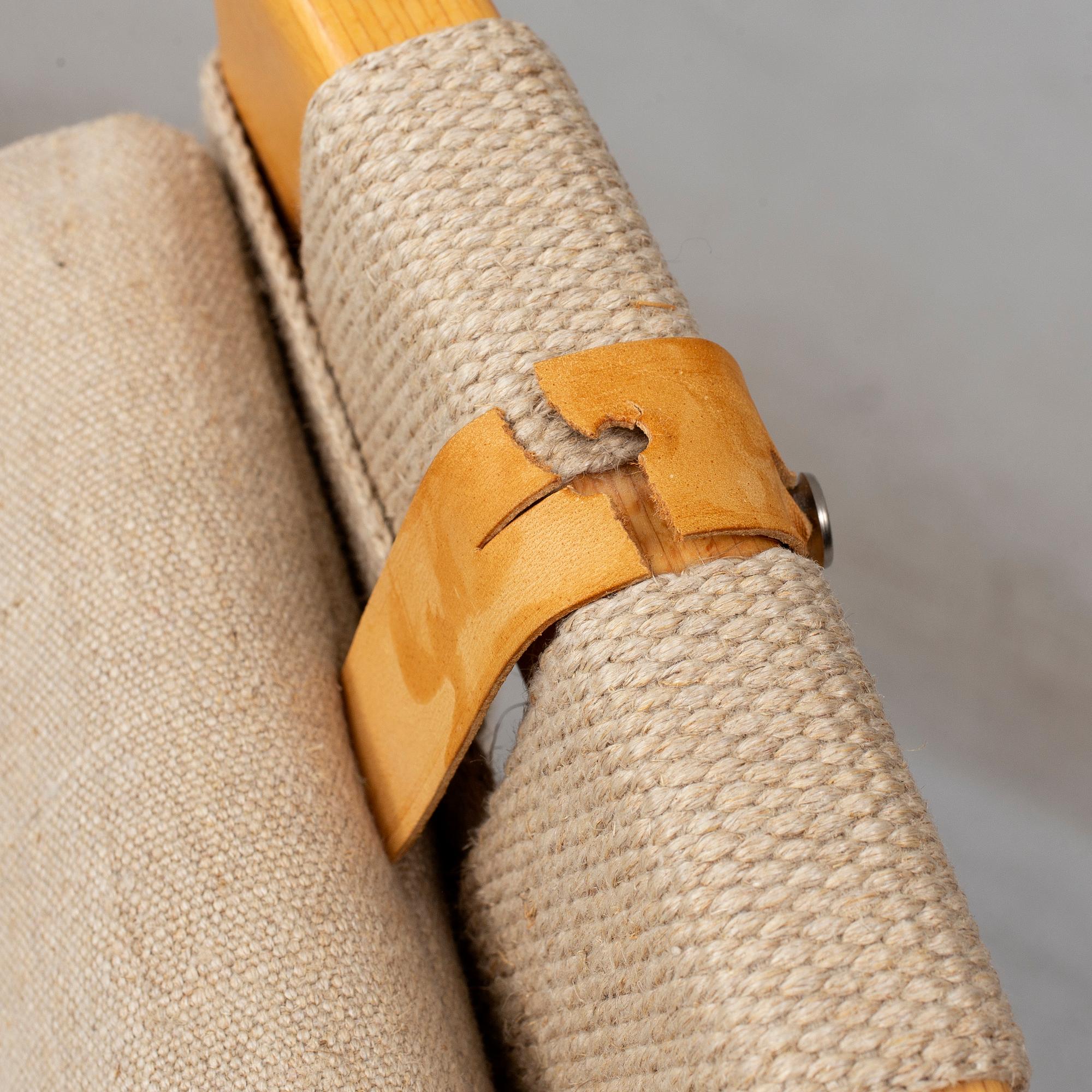 BRUNO MATHSSON, fåtölj, "Eva hög", Dux, omkring år 2000.