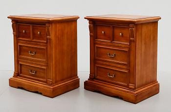 SÄNGBORD, 1 par, 1900-/2000-tal.