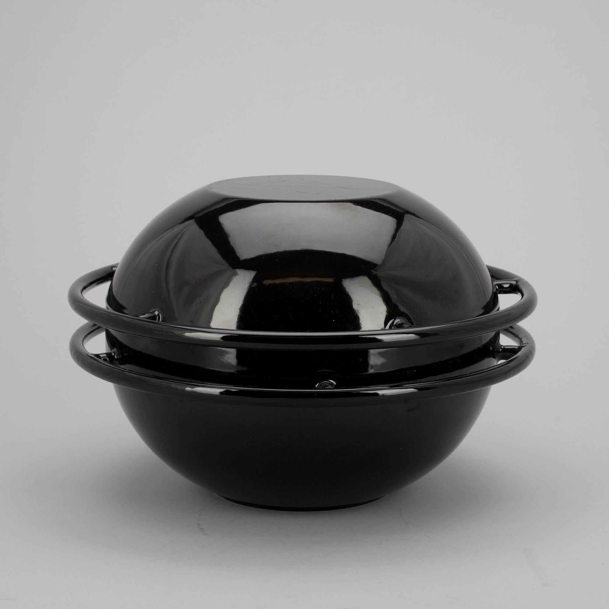 GRYTA, "Saturnus" gjutjärn och emalj, Timo Sarpaneva, formgiven 1960 för Rosenlew.