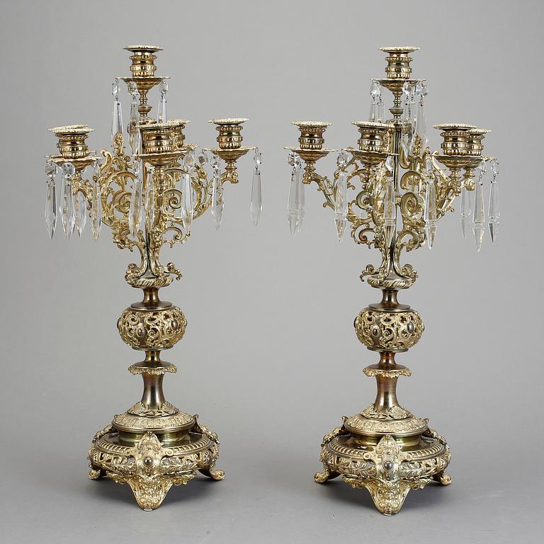 KANDELABRAR ETT PAR, Nyrenässans, 1800-talets slut.