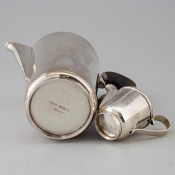 A Bertil Haglund Studio sterling silver coffee pot and creamer, Stockholm 1948.