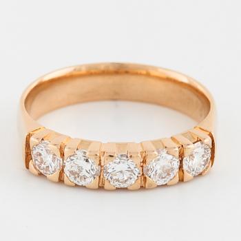 RING, med briljantslipade diamanter totalt 0.75 ct, Schalins, Östersund.