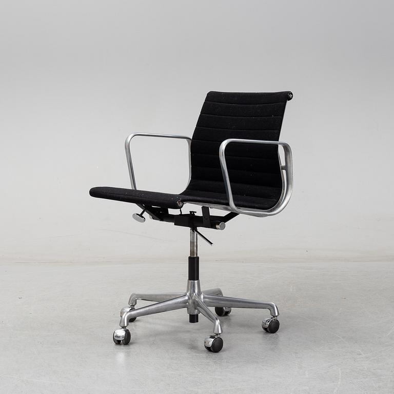 Charles & Ray Eames, 'EA 107' office chair for Herman Miller.