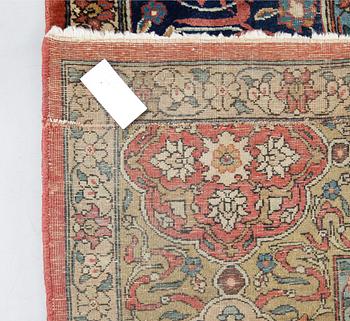 MATTA, semiantik Täbris. Ca 383 x 296 cm.