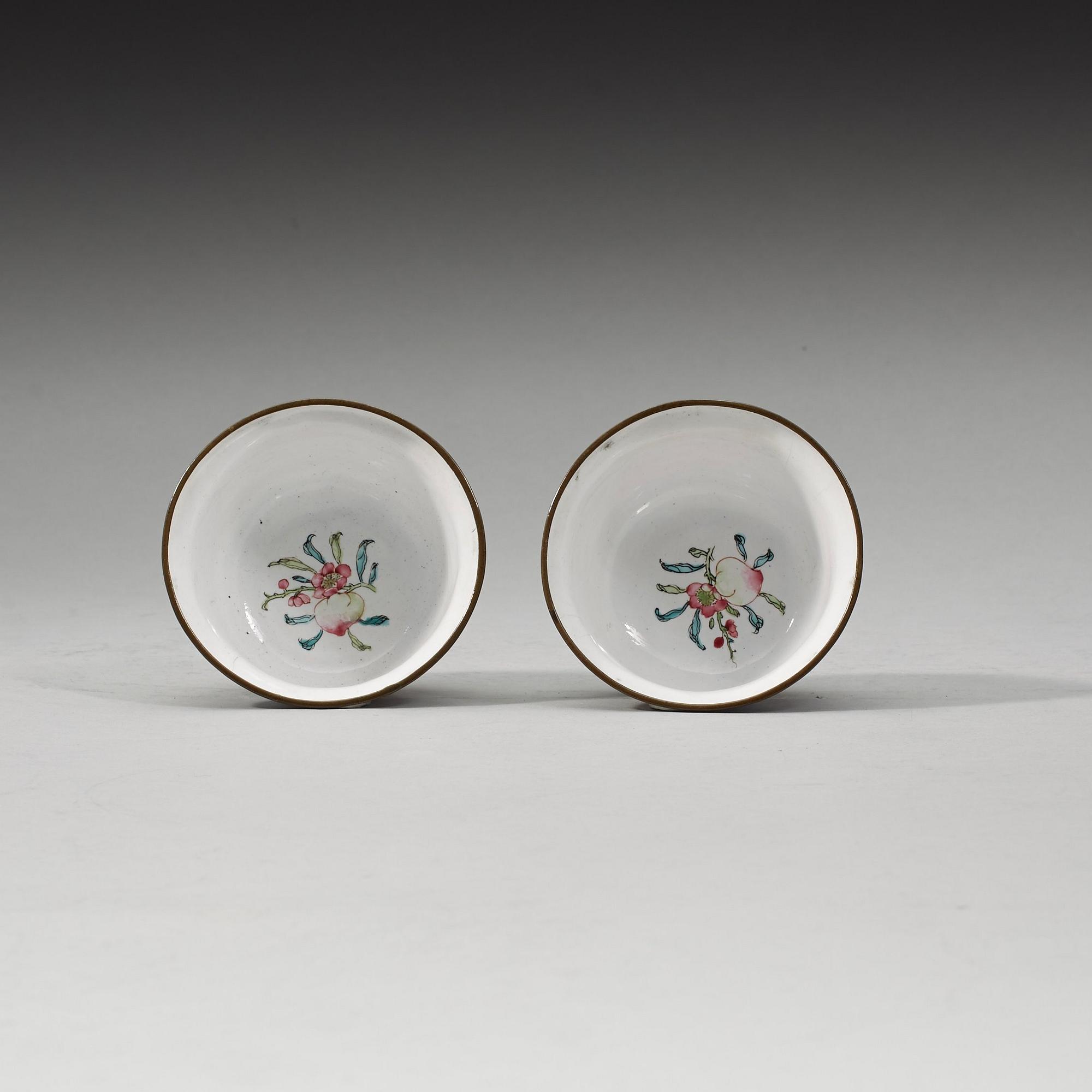 A pair of copper on enaml cups with covers, Qing dynasty, 18th Century.