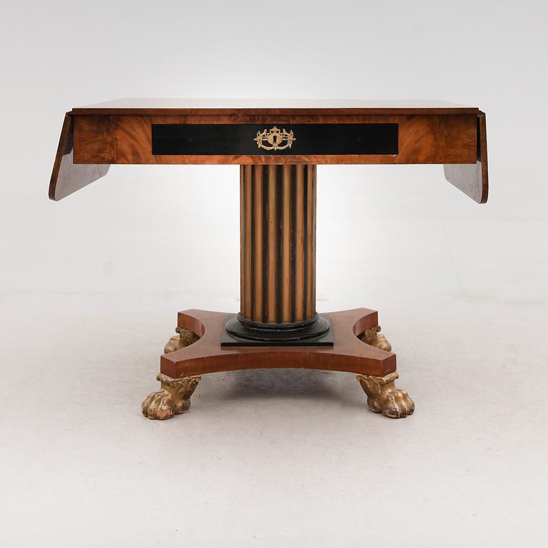 SALONGSBORD, empire, 1800-talets första hälft, signerat I.S.