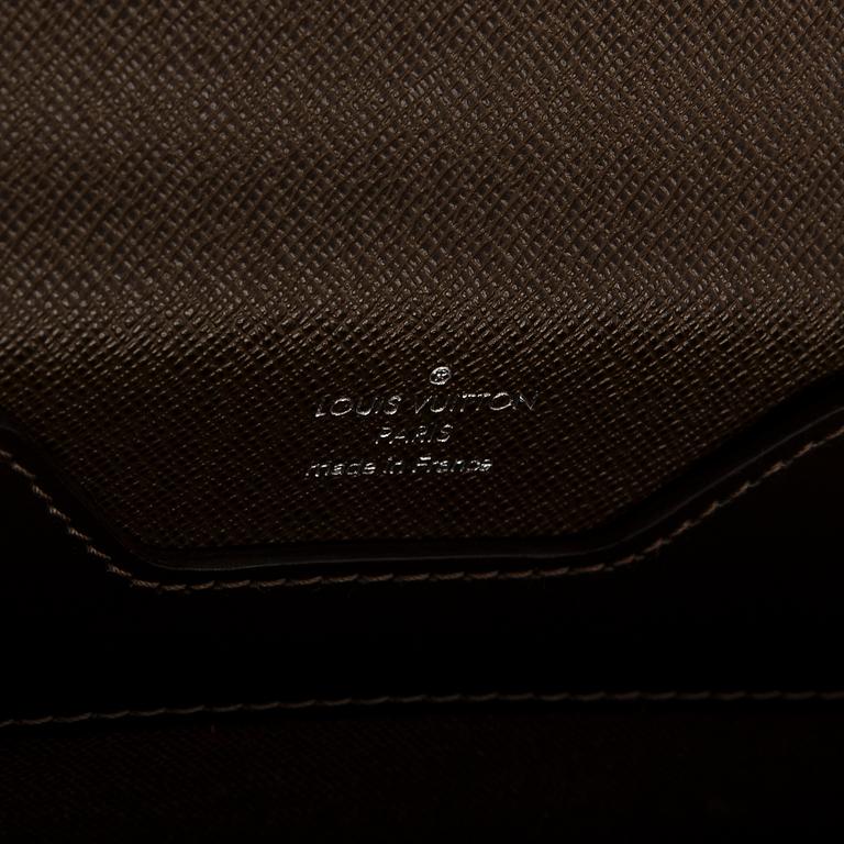 Louis Vuitton, a Taiga leather 'Neo Robusto' briefcase.
