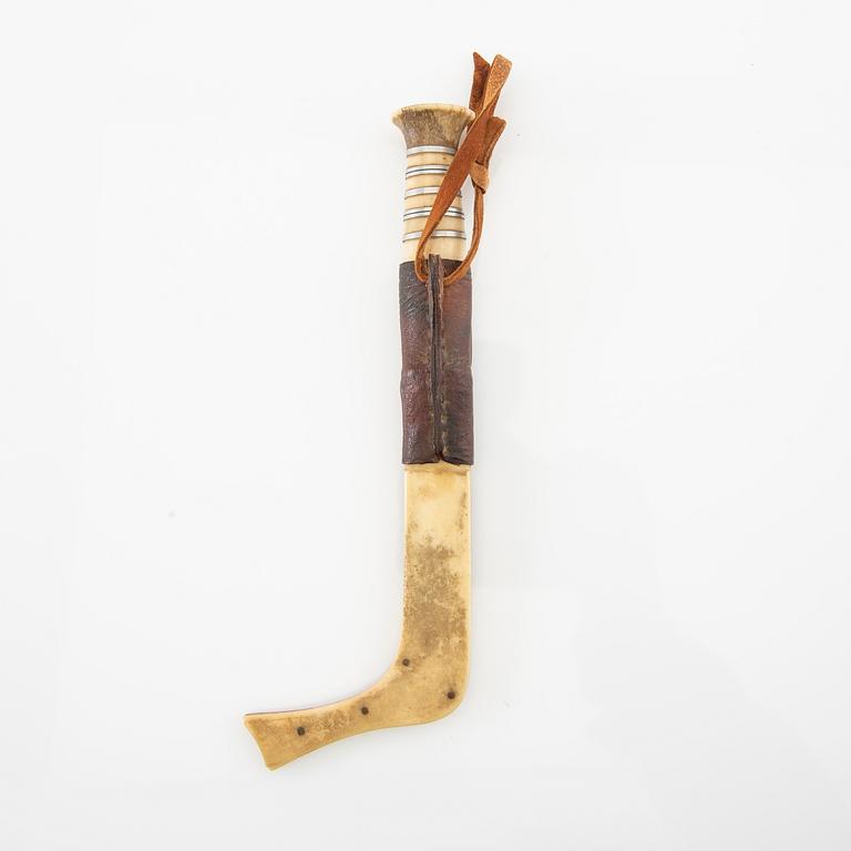 Half-horn knife, unidentified craftsman.