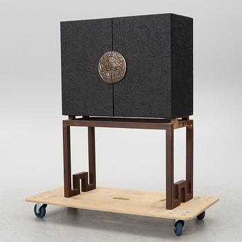 Cabinet, DIS, 2000s.