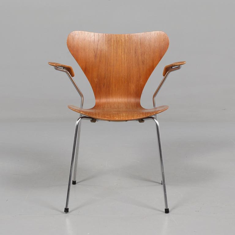 KARMSTOL, "Sjuan", Arne Jacobsen, Fritz Hansen, 1973.