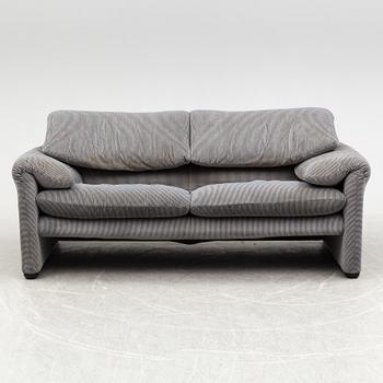 A second half of the 20th century 'Maralunga' sofa my Vico Magistretti for Cassina, Italy.