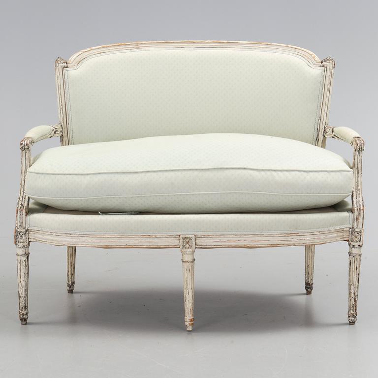 SOFFA, Louis XVI stil, 1900-talets början.