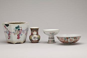 PARTI PORSLIN, 4 delar, Kina, bl a sannolikt 1800-tal.