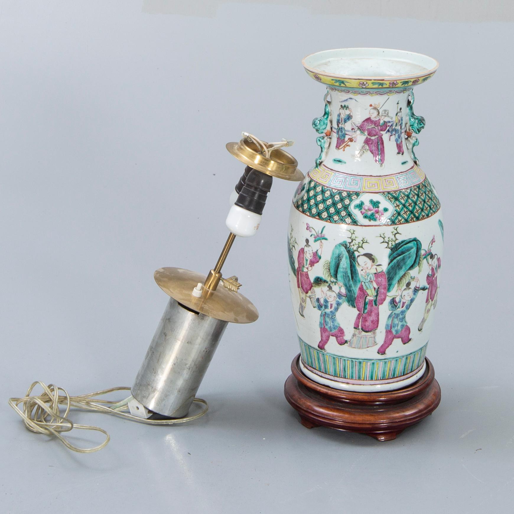 Bordslampa Kina 18/1900-tal.