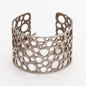 Liisa Vitali, armring, "Spets", silver, Westerback, Helsingfors.