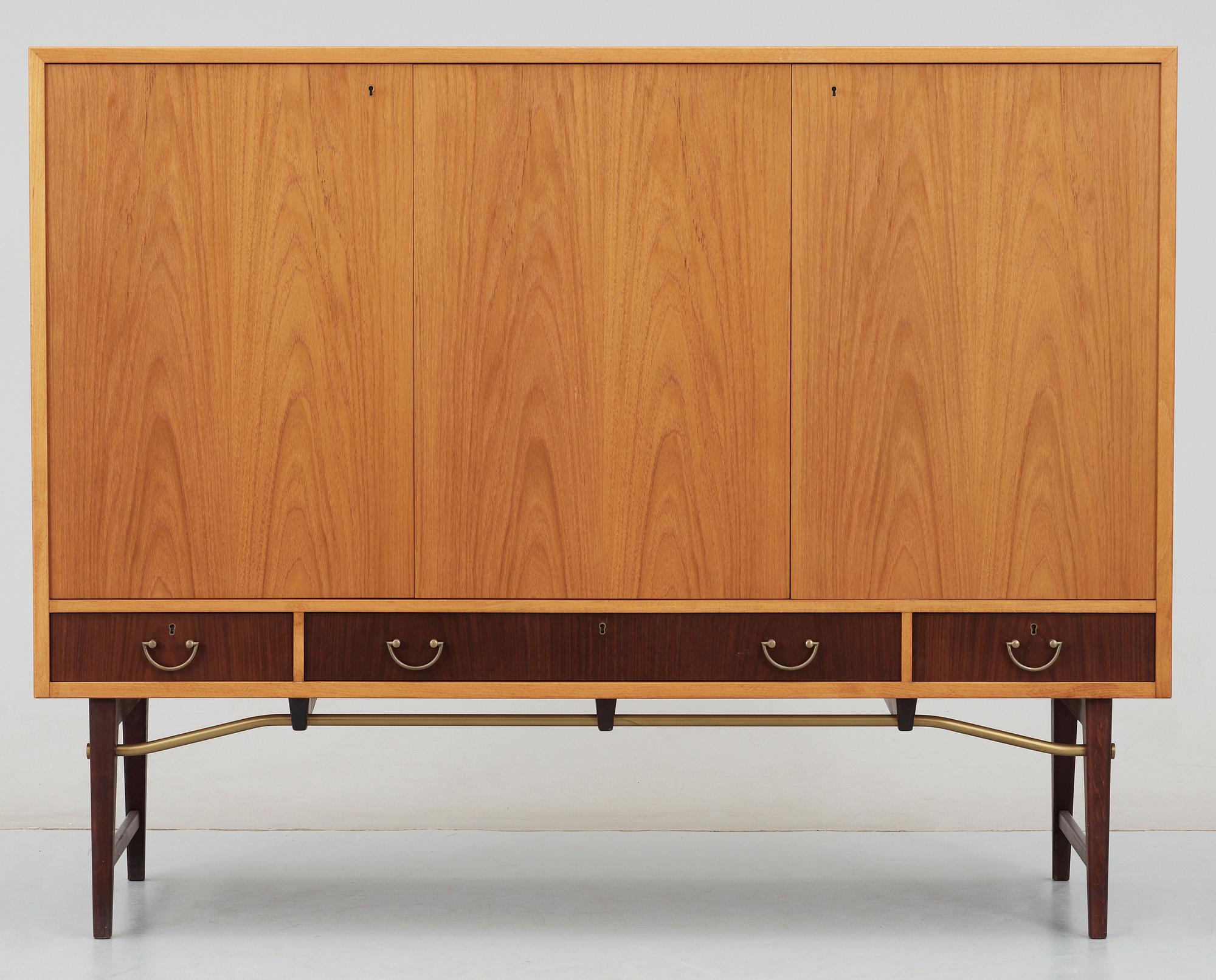 SIDEBOARD, Oscar Edv. Ekelunds Snickerifabrik, Virserum, 1950/60-tal.