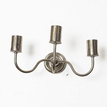 Josef Frank, a pair of model 2571/3 wall lamps, Svenskt Tenn.