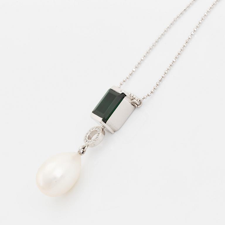 Efva Attling, Green tourmaline, brilliant cut diamond and pearl necklace.