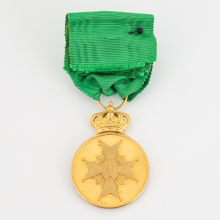 The Medal of  the Vasa. Gold with ribbon in case.