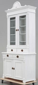 VITRINSKÅP, 1800-talets andra hälft.