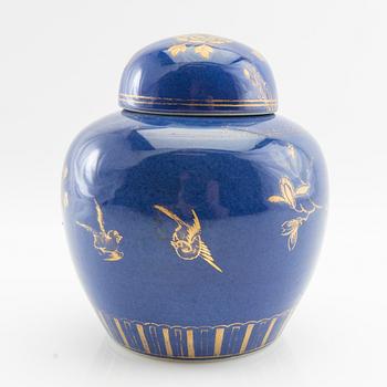 Lock urn China Kangxi style circa 1900 porcelain.