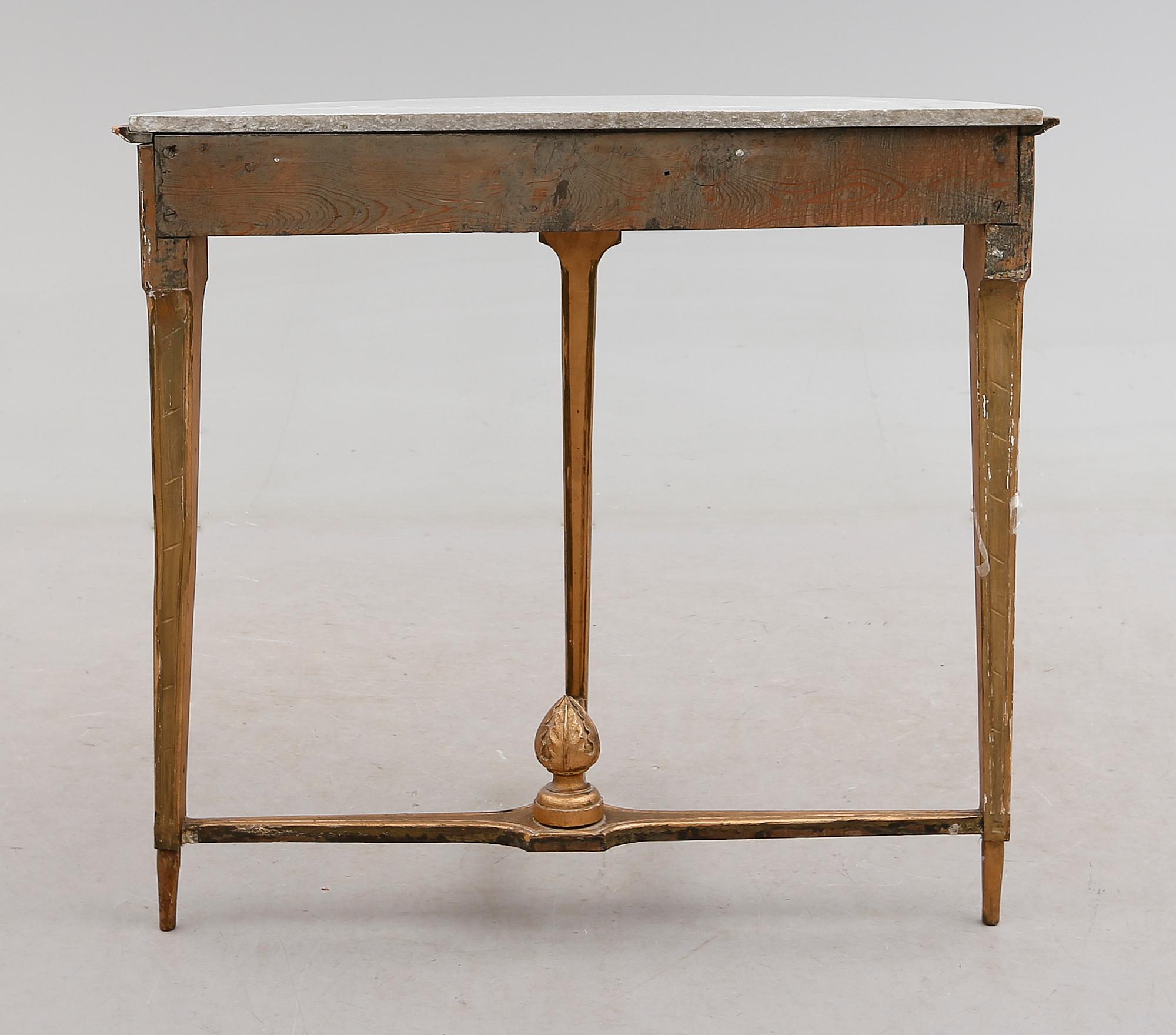 KONSOLBORD, gustaviansk stil, 1900-talets första hälft.