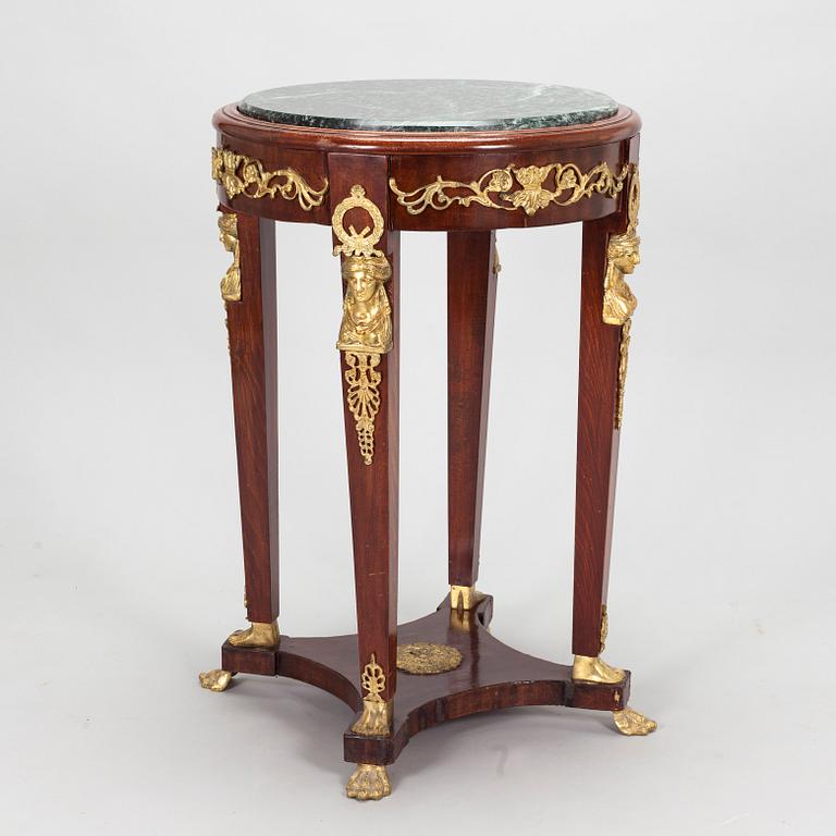 Salongbord, empirestil, 1900-talets första hälft.