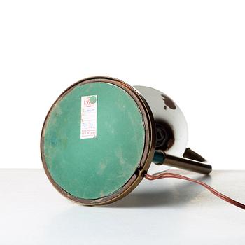 Vilhelm Lauritzen, bordslampa, Louis Poulsen, Danmark.